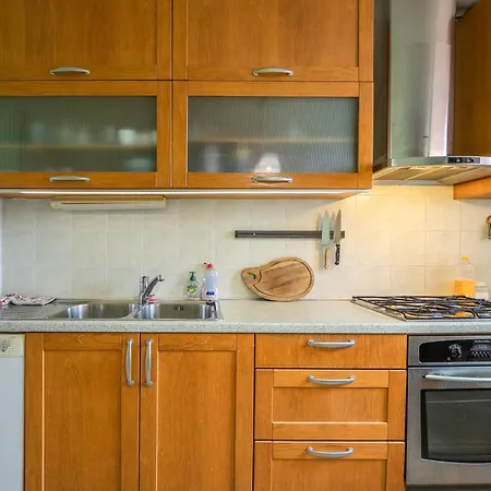 Street, Quite Center, 2br * ריגה