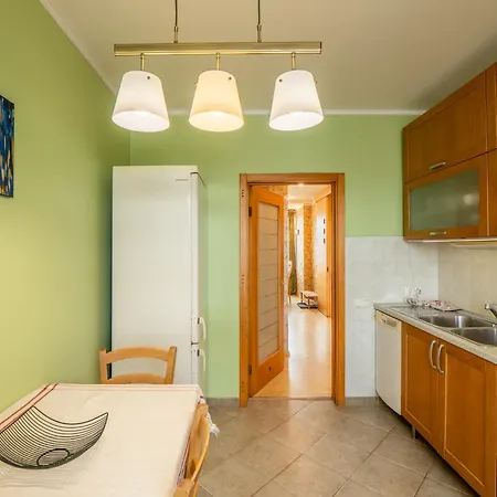 Appartamento Street, Quite Center, 2br Riga