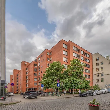 Street, Quite Center, 2br *